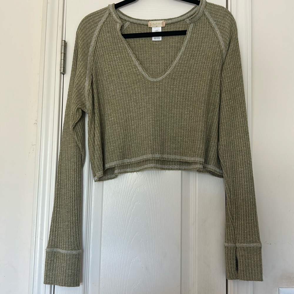 Altar’d State green cropped long sleeve shirt size medium